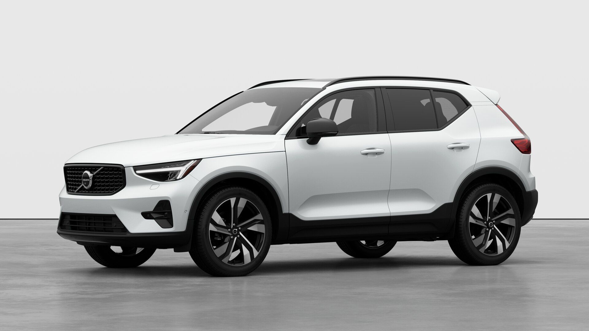 2026 Volvo XC40 Plus Dark Theme
