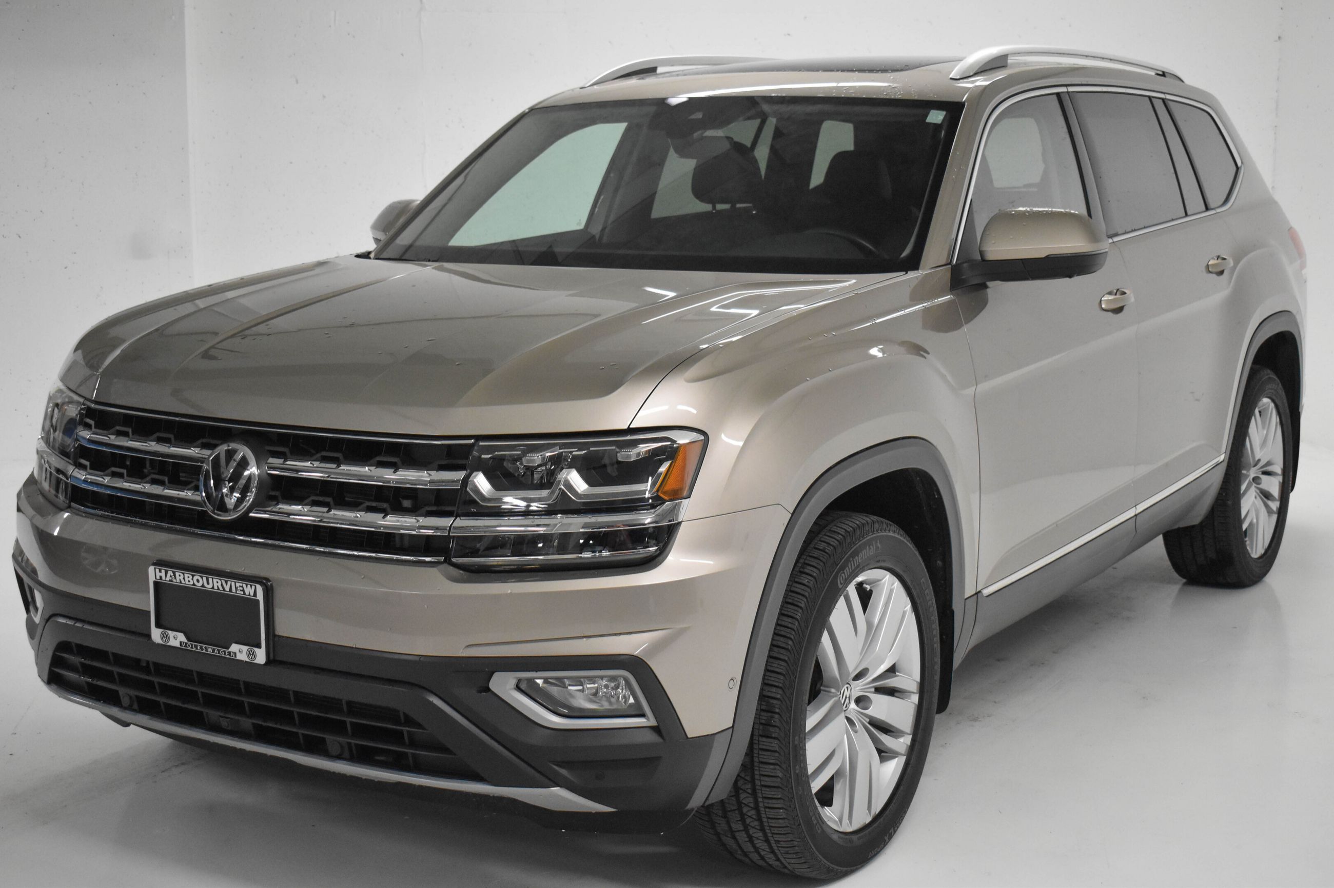 Used 2018 Volkswagen Atlas Execline V6 4Motion w/ Captain Chair Pkg