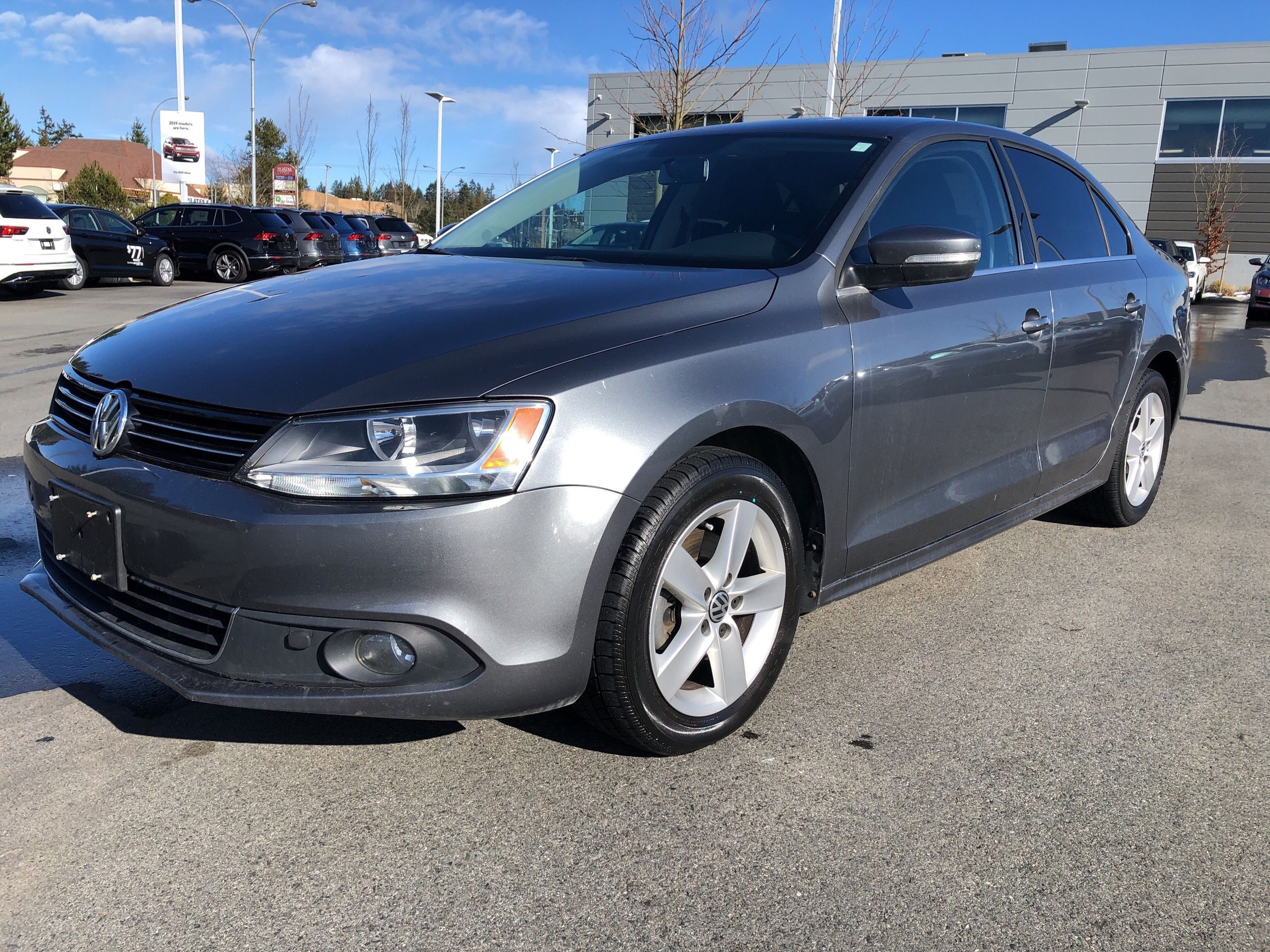Used 2012 Volkswagen Jetta TDI Comfortline 6spd w/ Multimedia Pkg. for