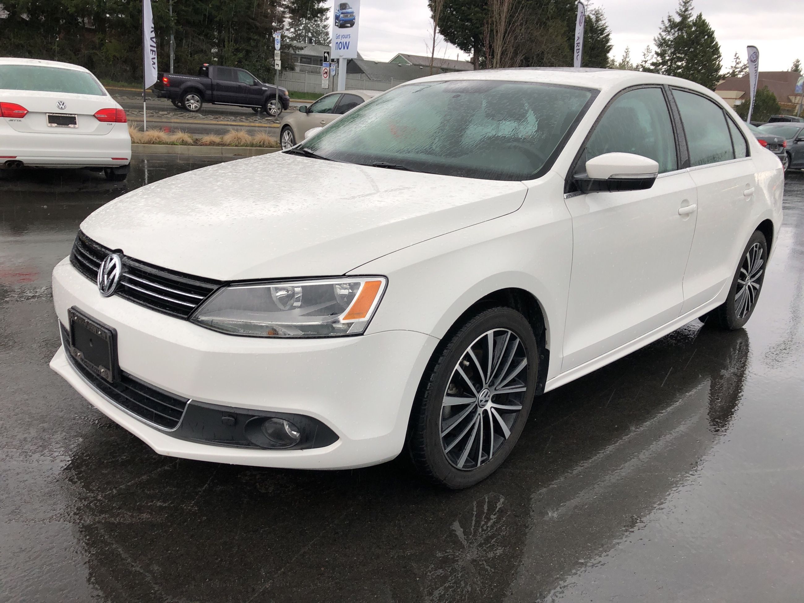 Used 2013 Volkswagen Jetta Highline Auto for Sale 14995 Harbourview VW