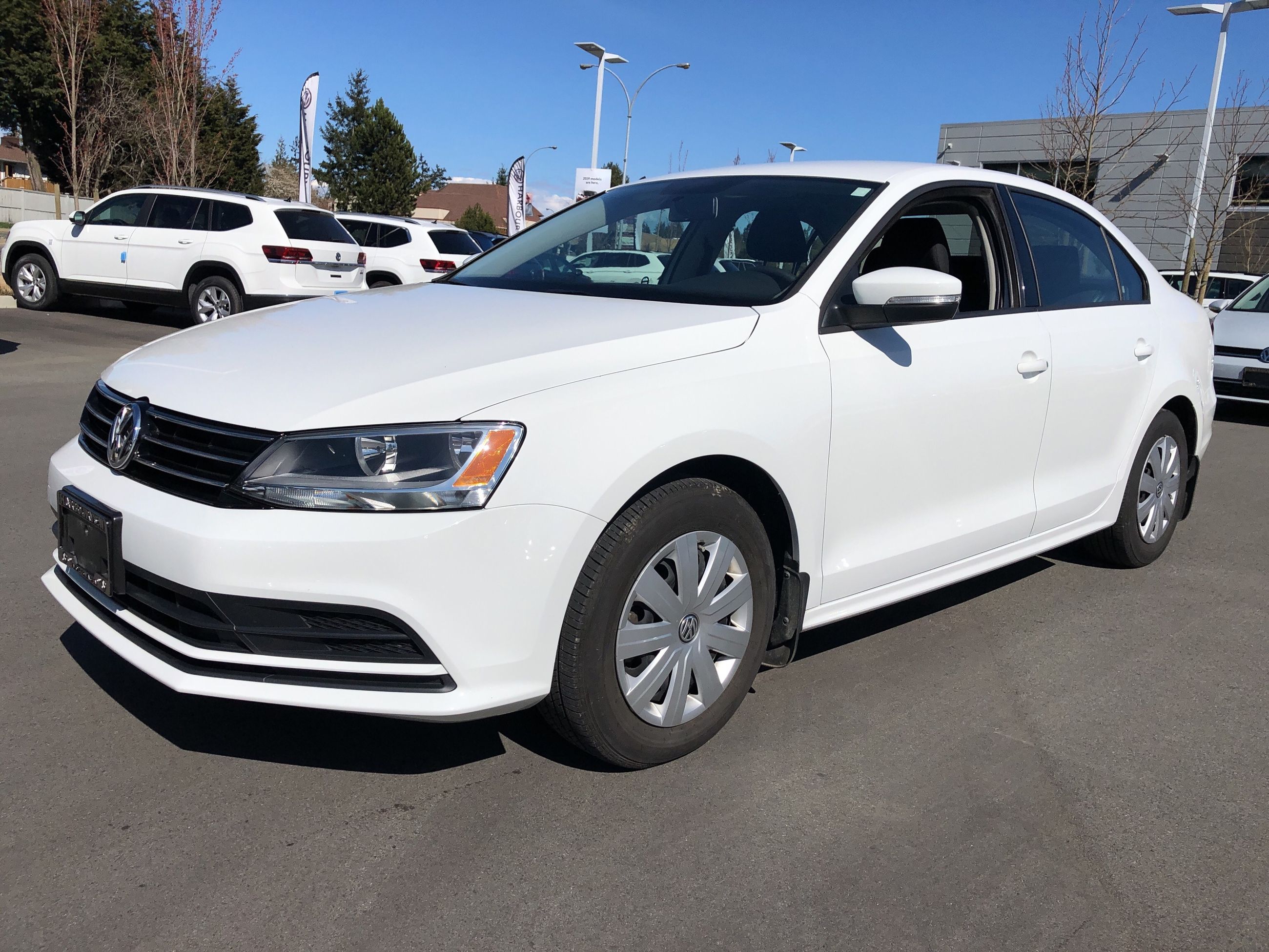 Used 2015 Volkswagen Jetta TRENDL+ 2.0L 115HP 5SP MANUAL for Sale