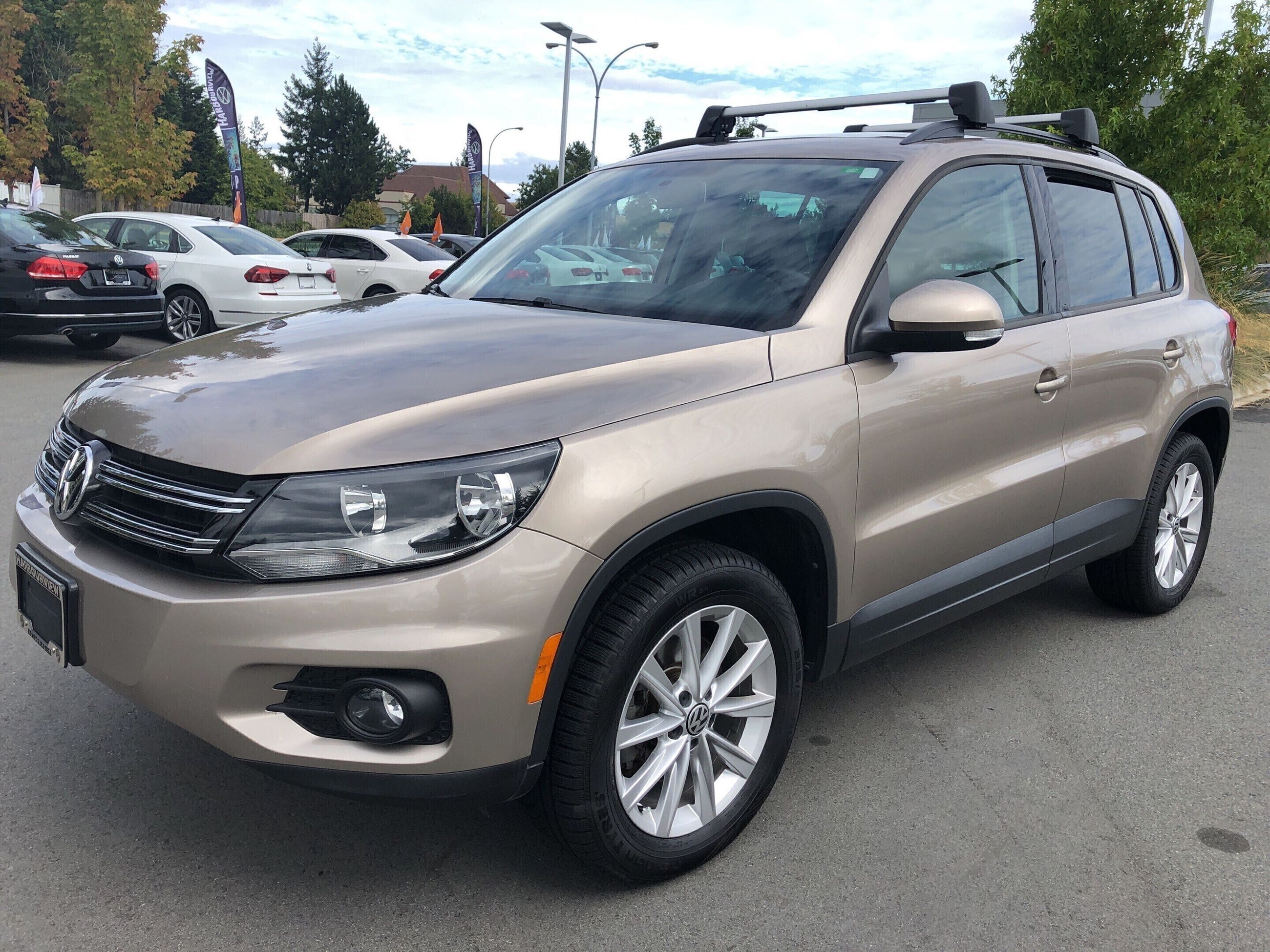 Used 2015 Volkswagen Tiguan Comfortline 4Motion w/ Technology Pkg. for