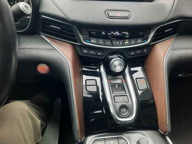 Acura TLX  2021 à Calgary, Alberta