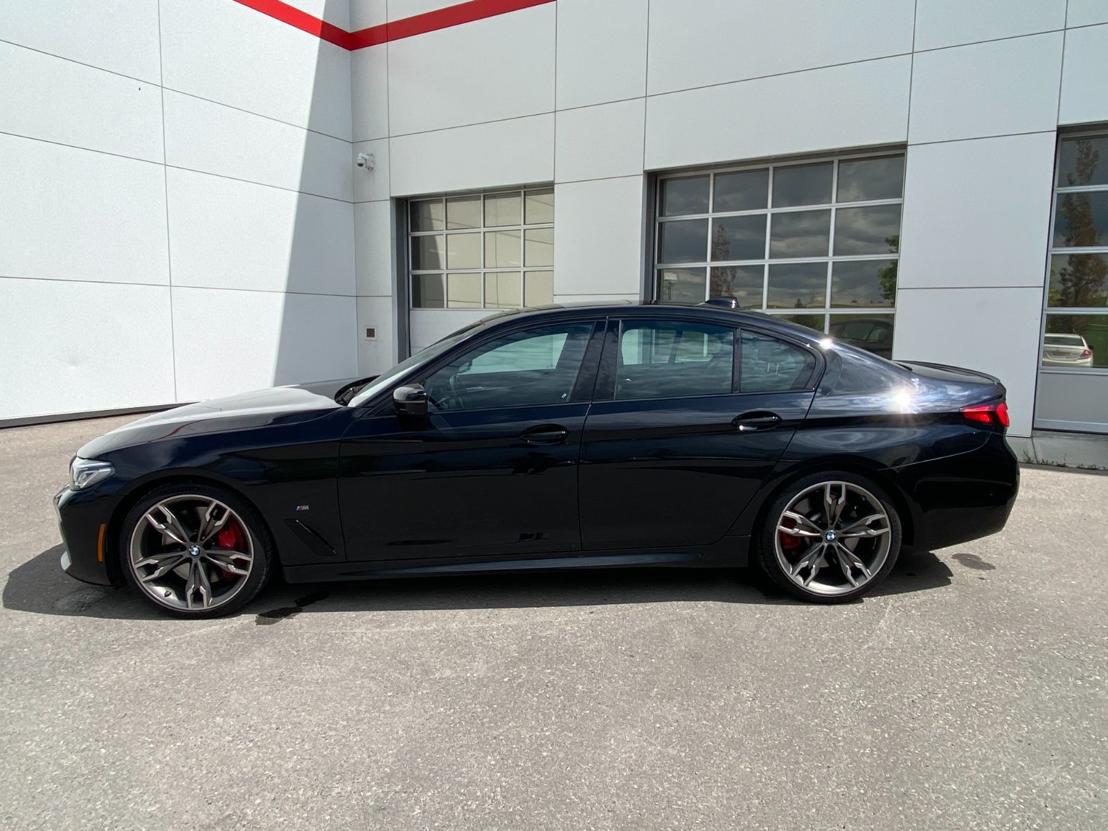 BMW M550i  2022 à Calgary, Alberta
