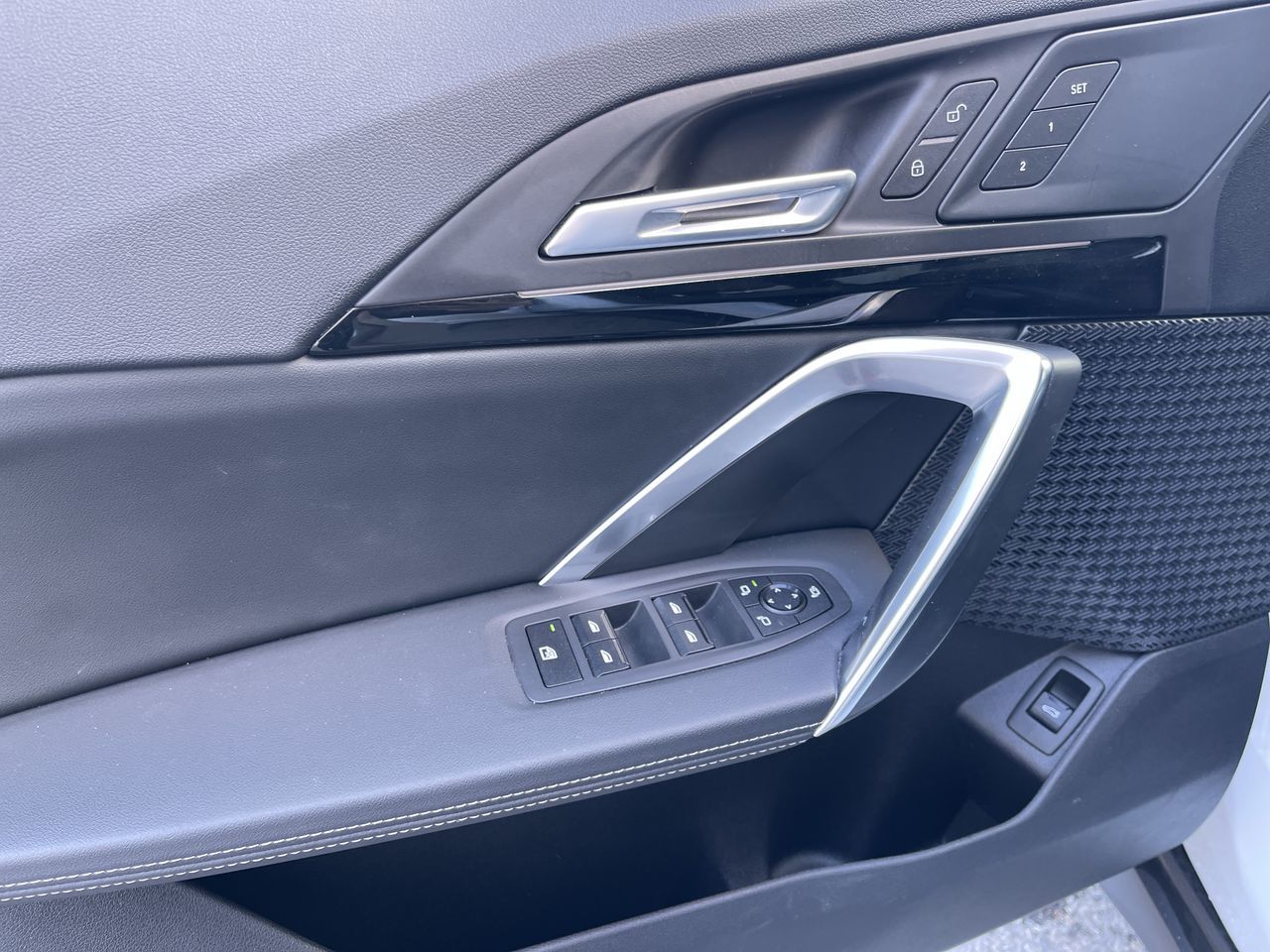 2025 BMW X1