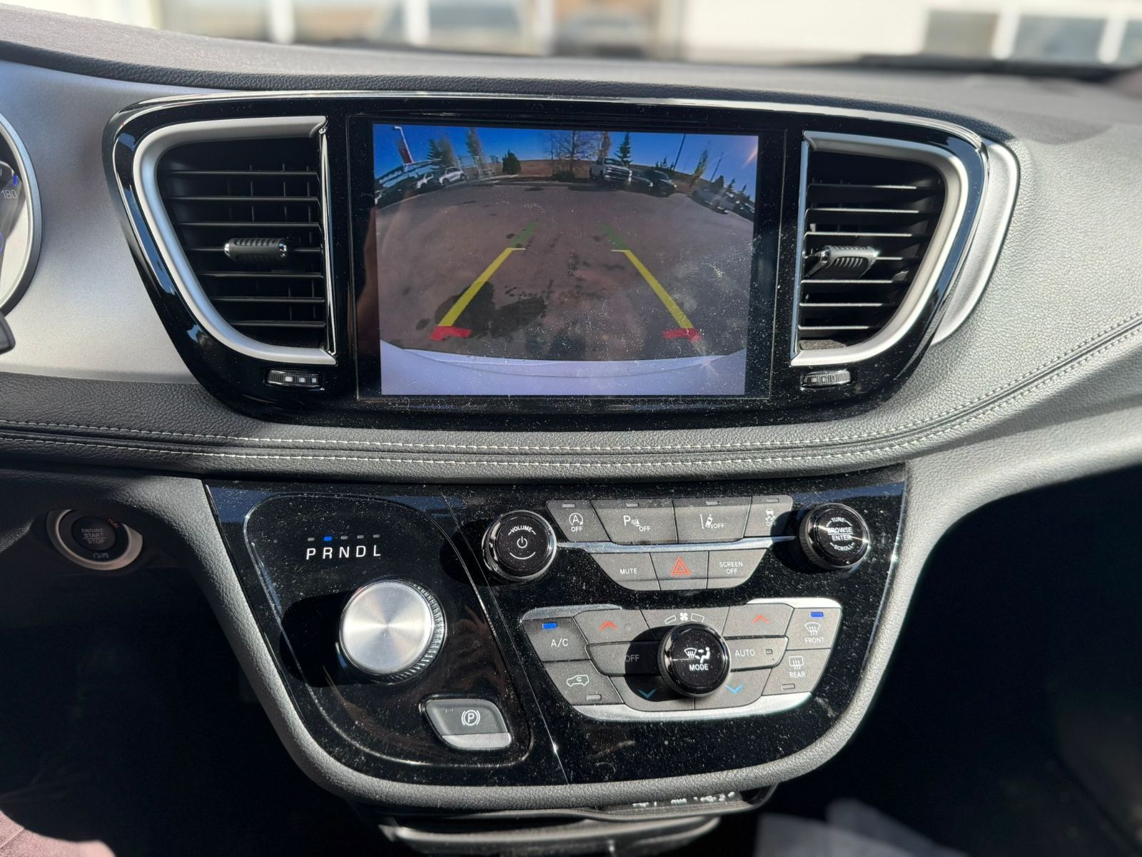 2024 Chrysler Pacifica