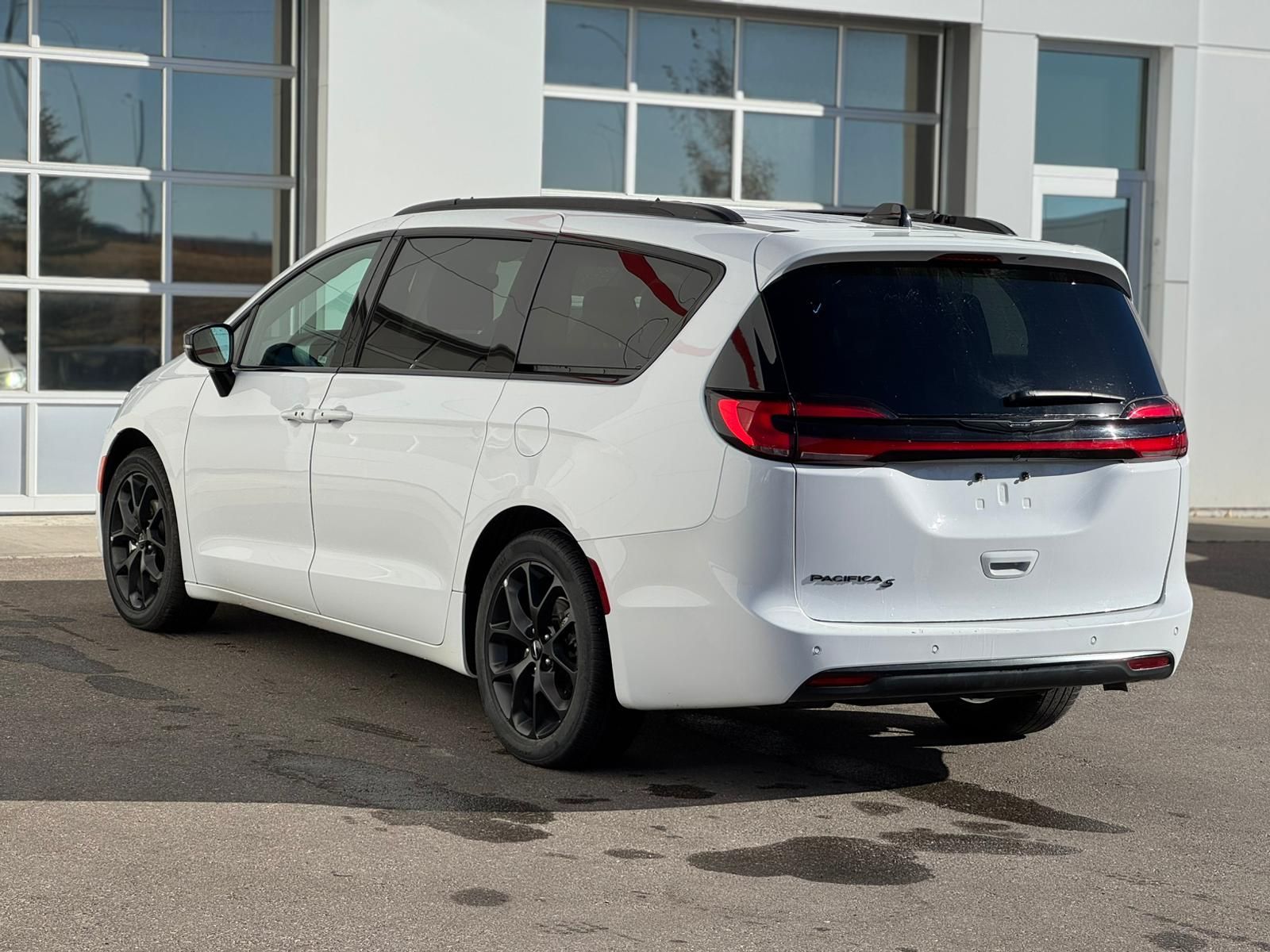 2024 Chrysler Pacifica