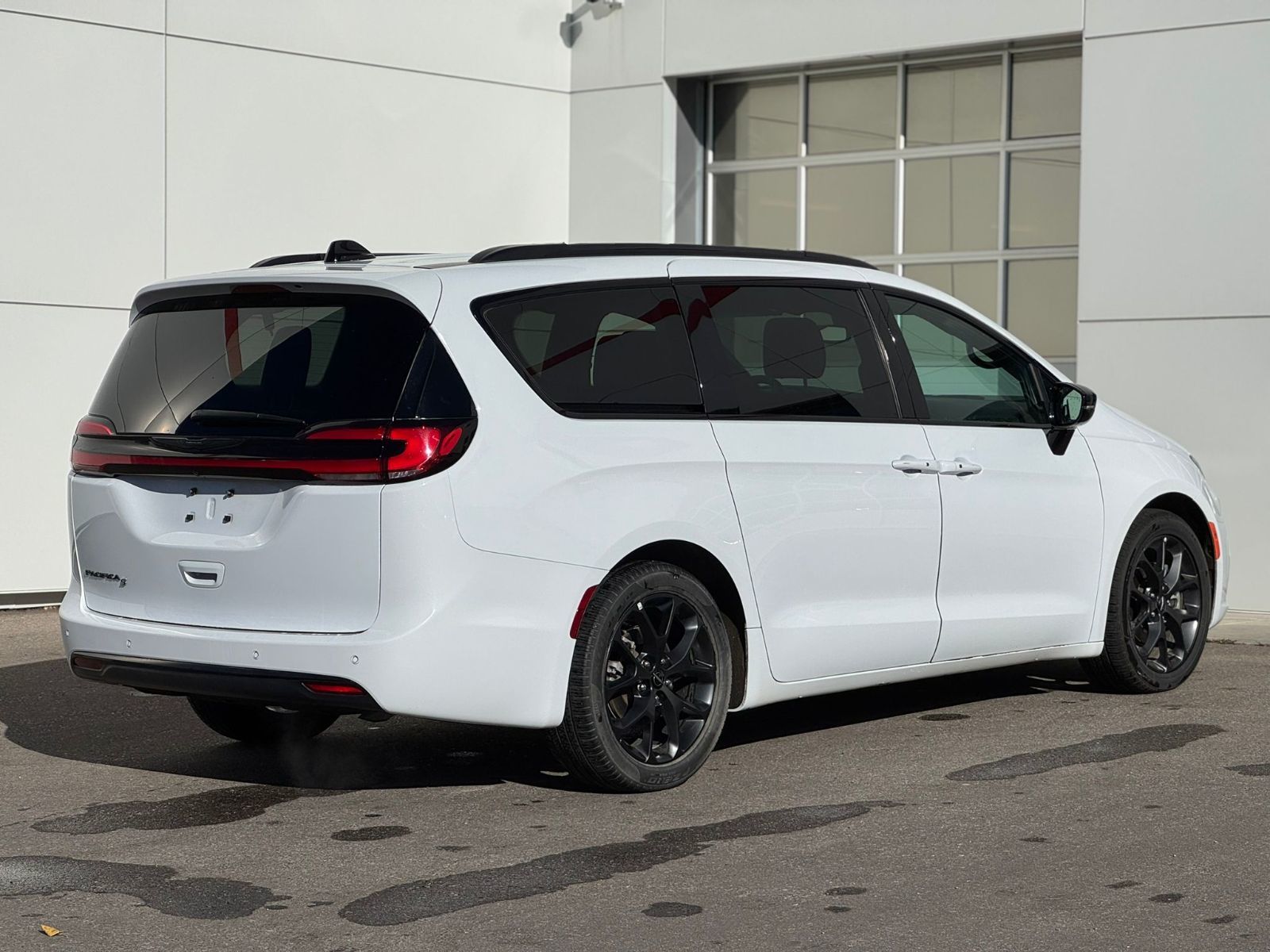 2024 Chrysler Pacifica