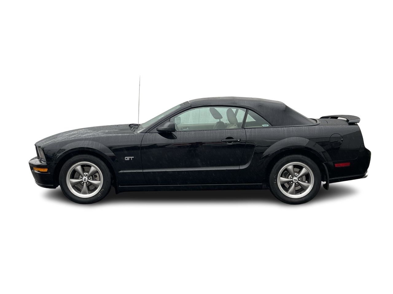 2006 Ford Mustang in Calgary, Alberta