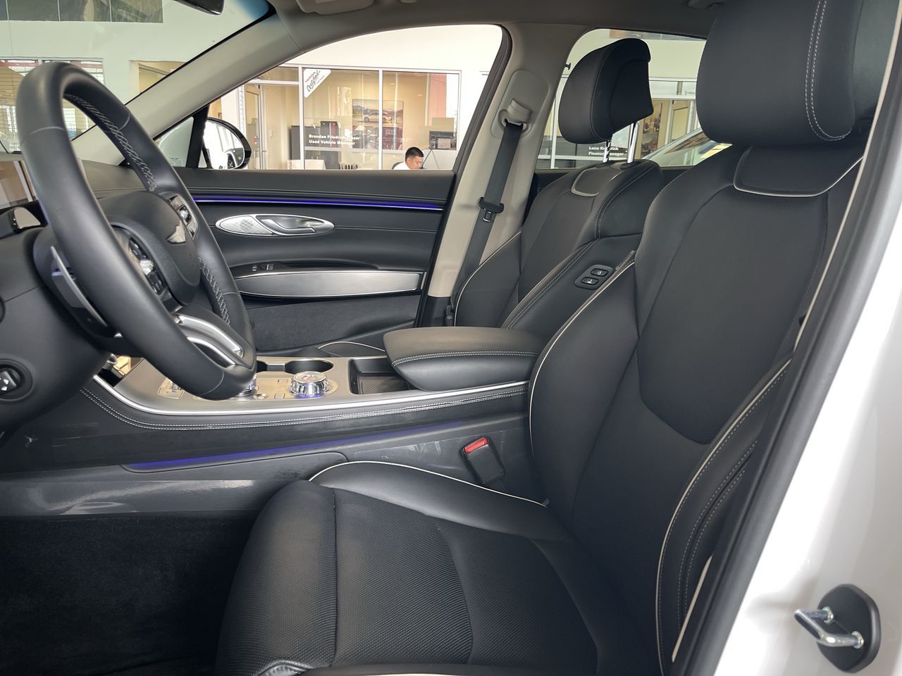 2026 GENESIS GV70