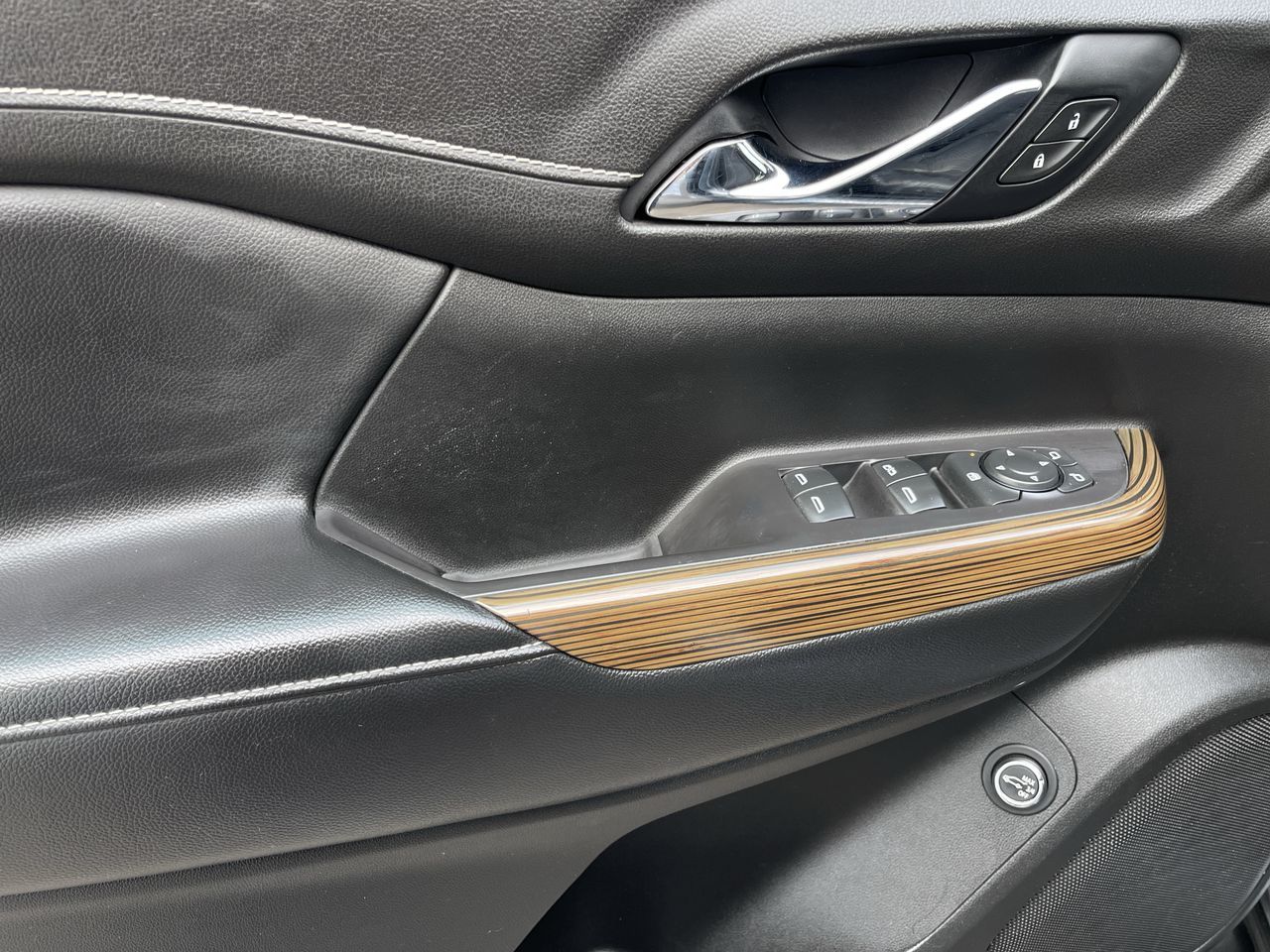 2020 GMC Acadia in Calgary, Alberta