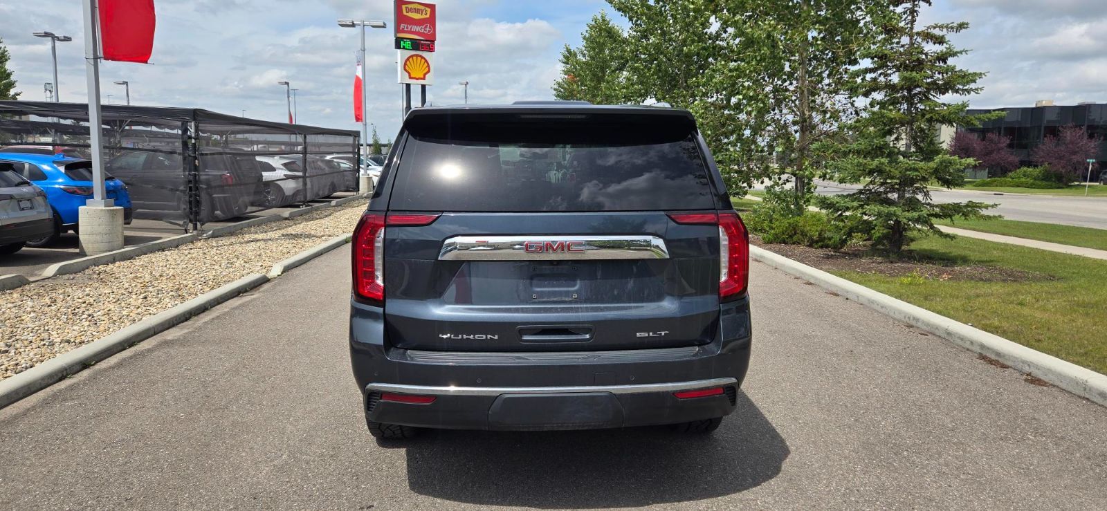 2021 GMC Yukon in Calgary, Alberta