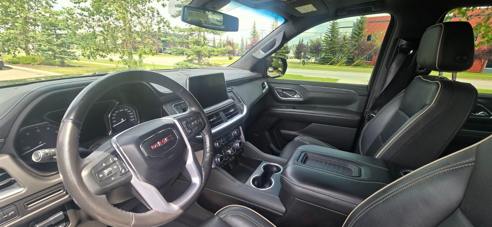 2021 GMC Yukon in Calgary, Alberta
