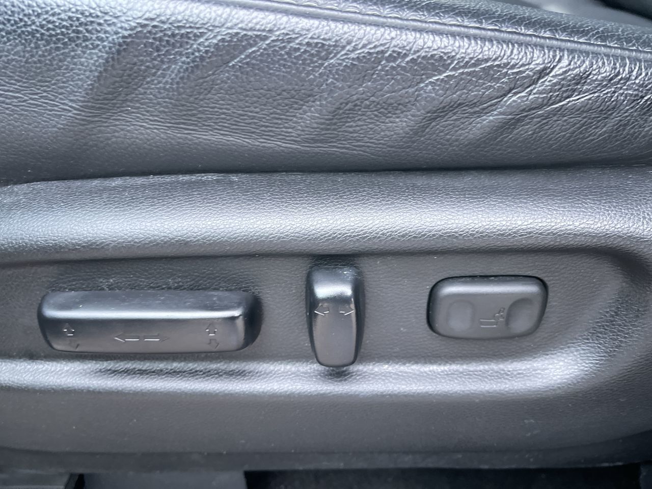 2022 Honda Pilot in Calgary, Alberta