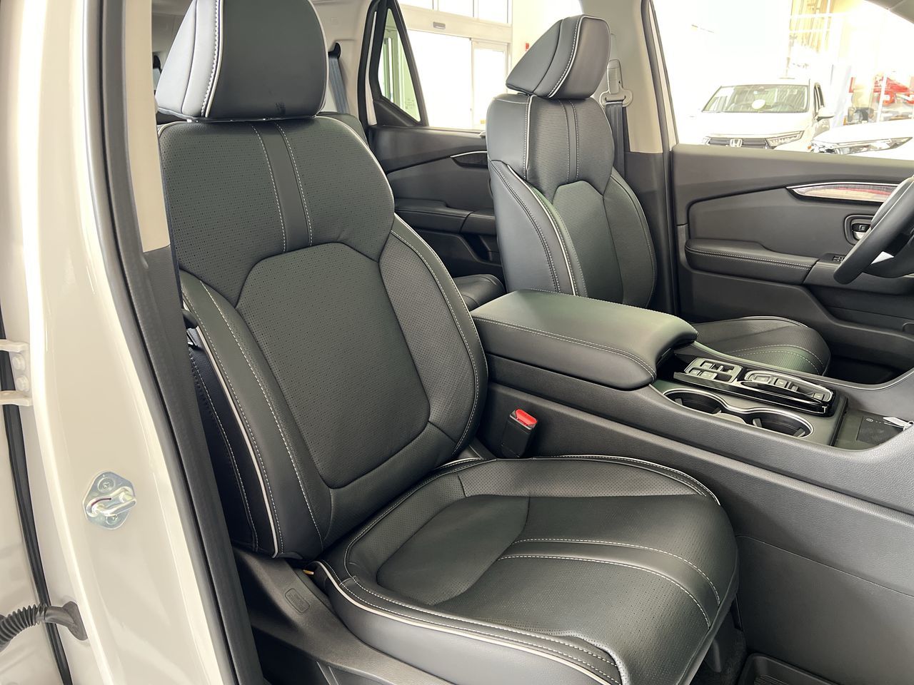 2025 Honda Pilot in Calgary, Alberta