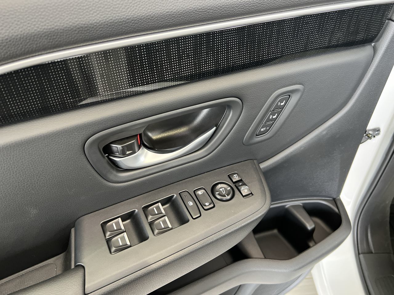 2025 Honda Pilot in Calgary, Alberta