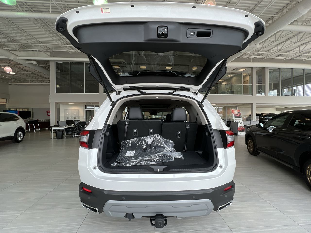 2025 Honda Pilot in Calgary, Alberta