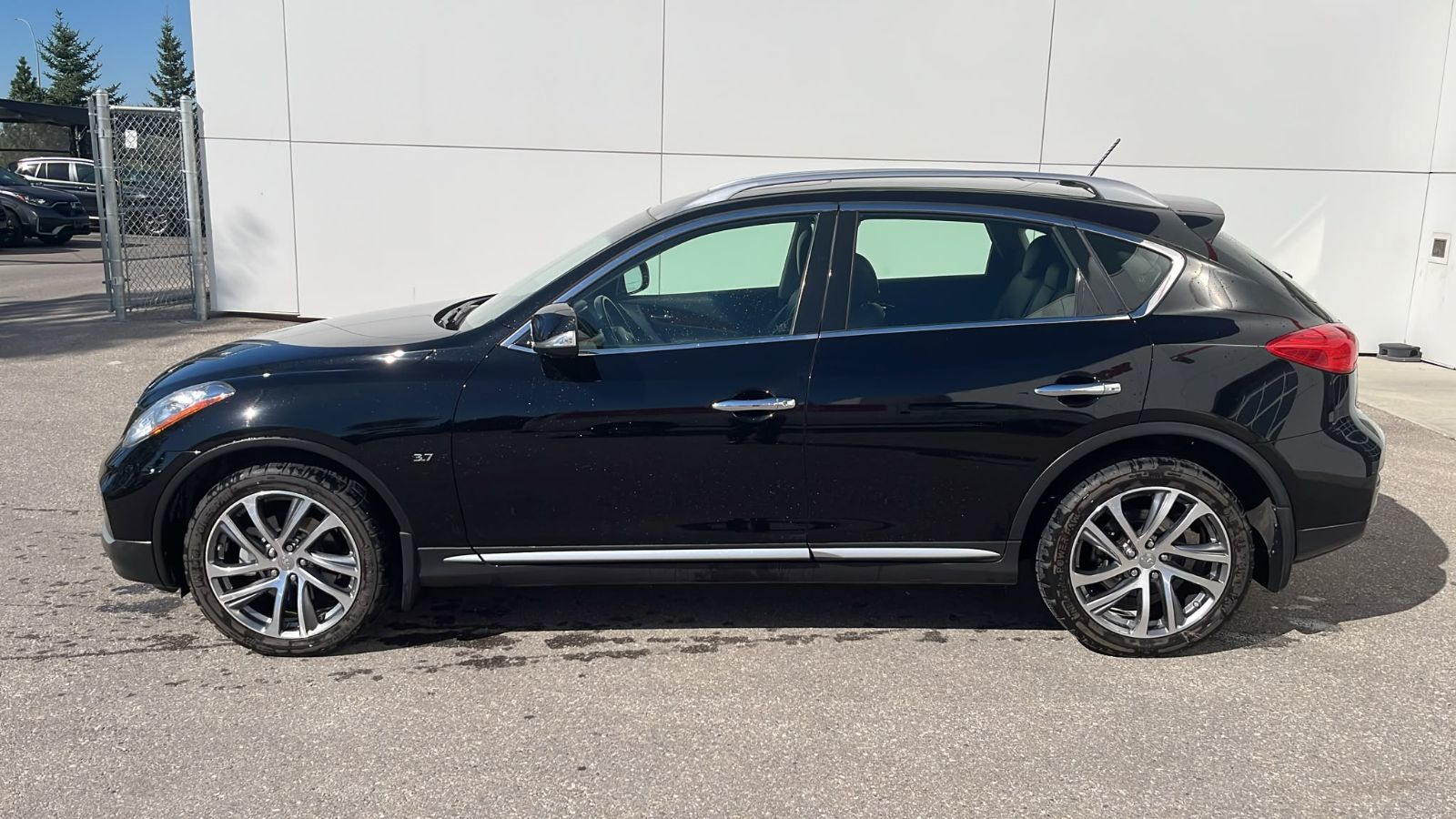 2016 Infiniti QX50 in Calgary, Alberta