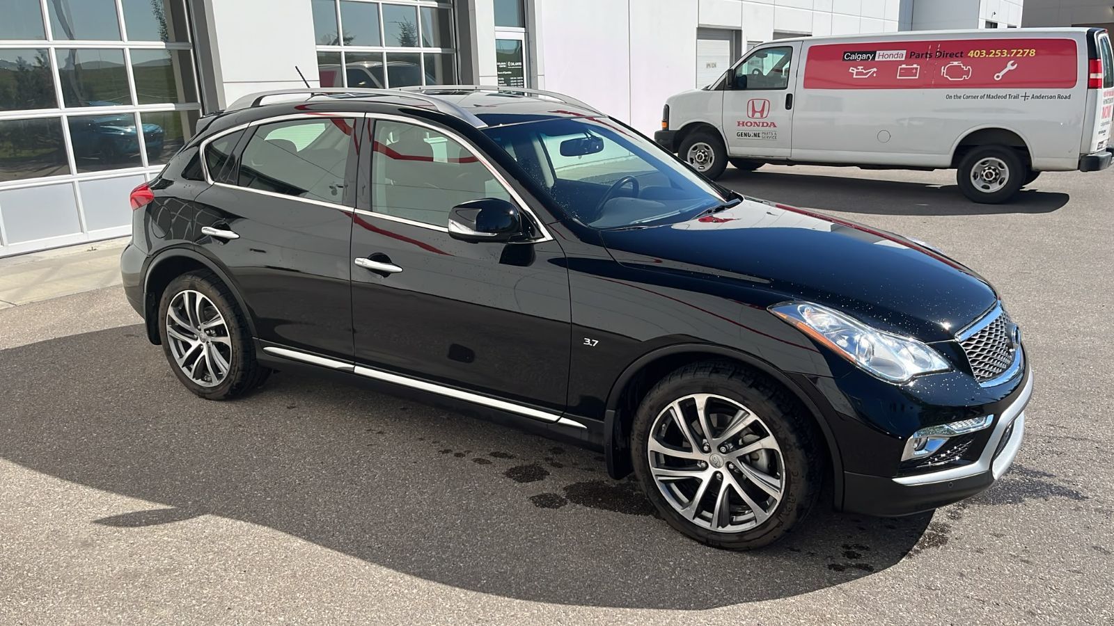 2016 Infiniti QX50 in Calgary, Alberta