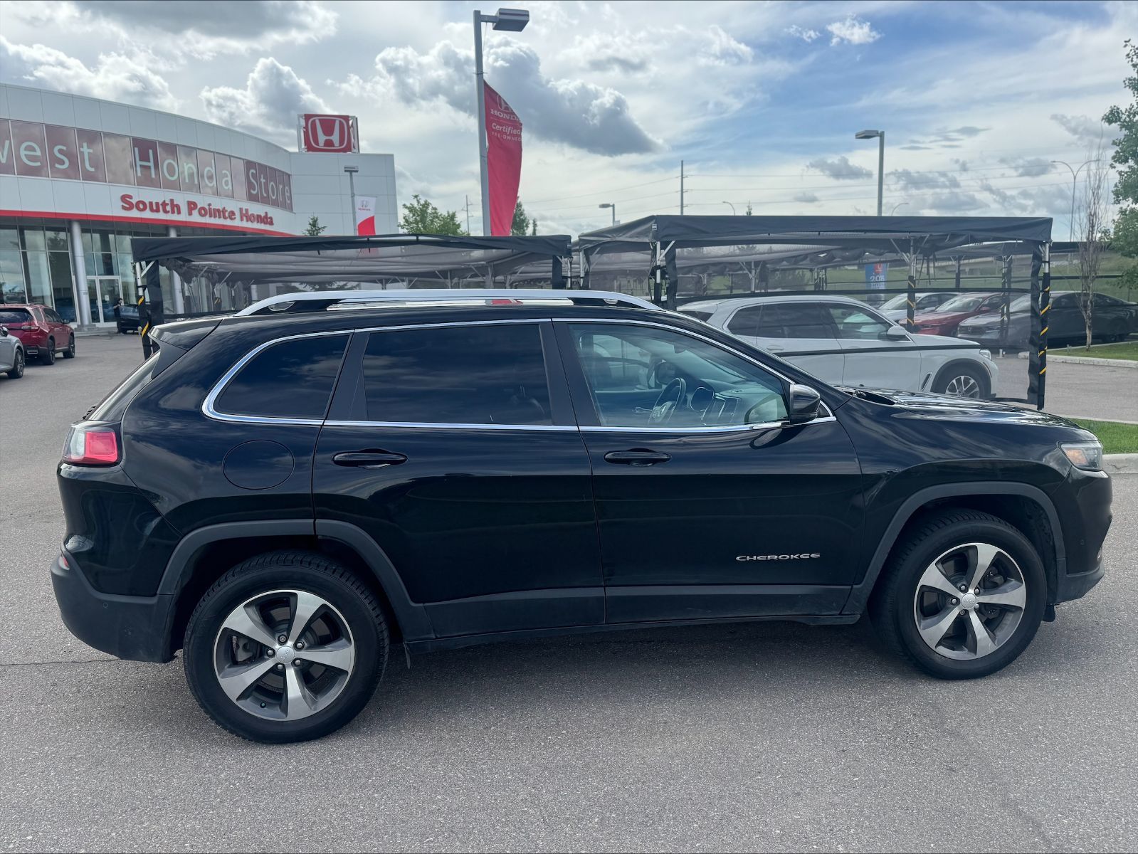 2019 Jeep Cherokee in Calgary, Alberta