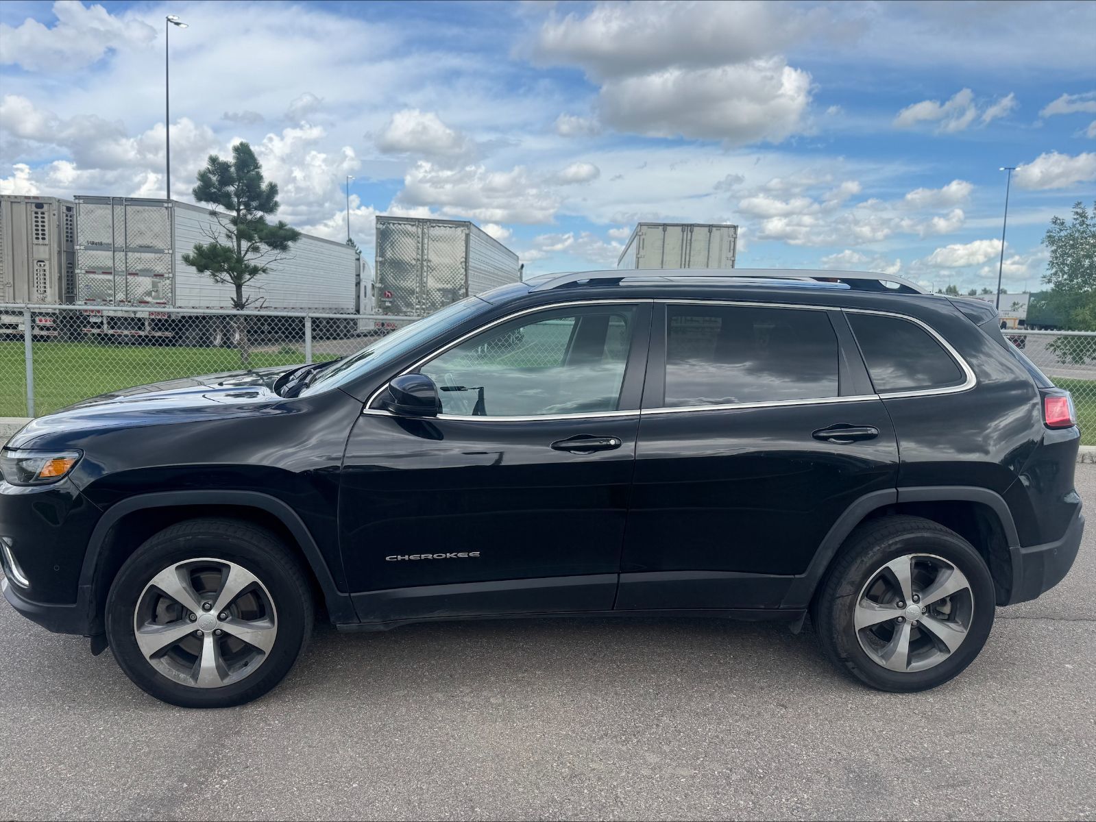 2019 Jeep Cherokee in Calgary, Alberta