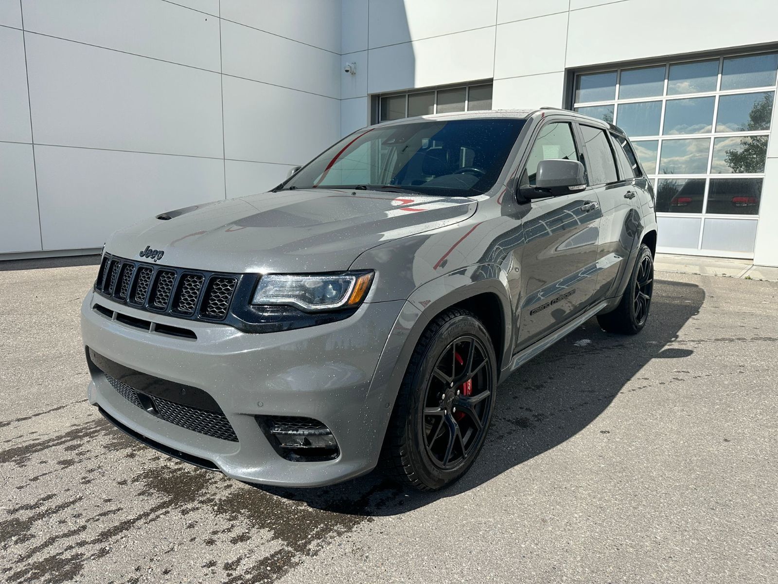 2021 Jeep Grand Cherokee 4X4 in Calgary, Alberta