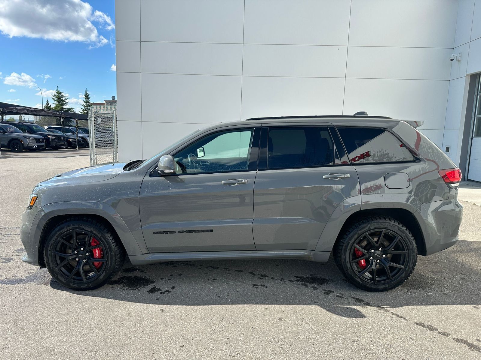 2021 Jeep Grand Cherokee 4X4 in Calgary, Alberta