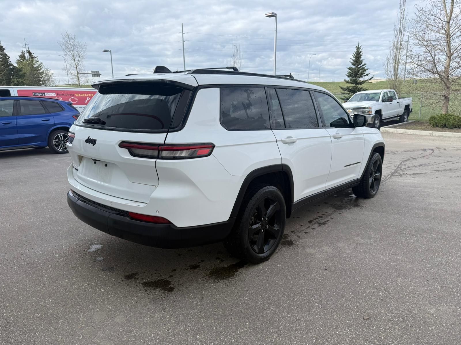 2022 Jeep Grand Cherokee in Calgary, Alberta