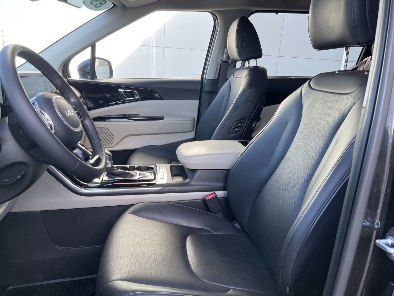 2022 Kia Carnival in Calgary, Alberta