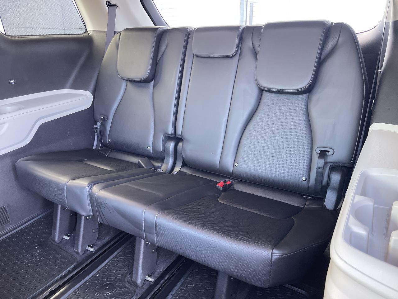 2022 Kia Carnival in Calgary, Alberta