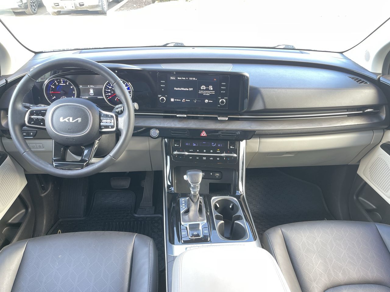 2022 Kia Carnival in Calgary, Alberta