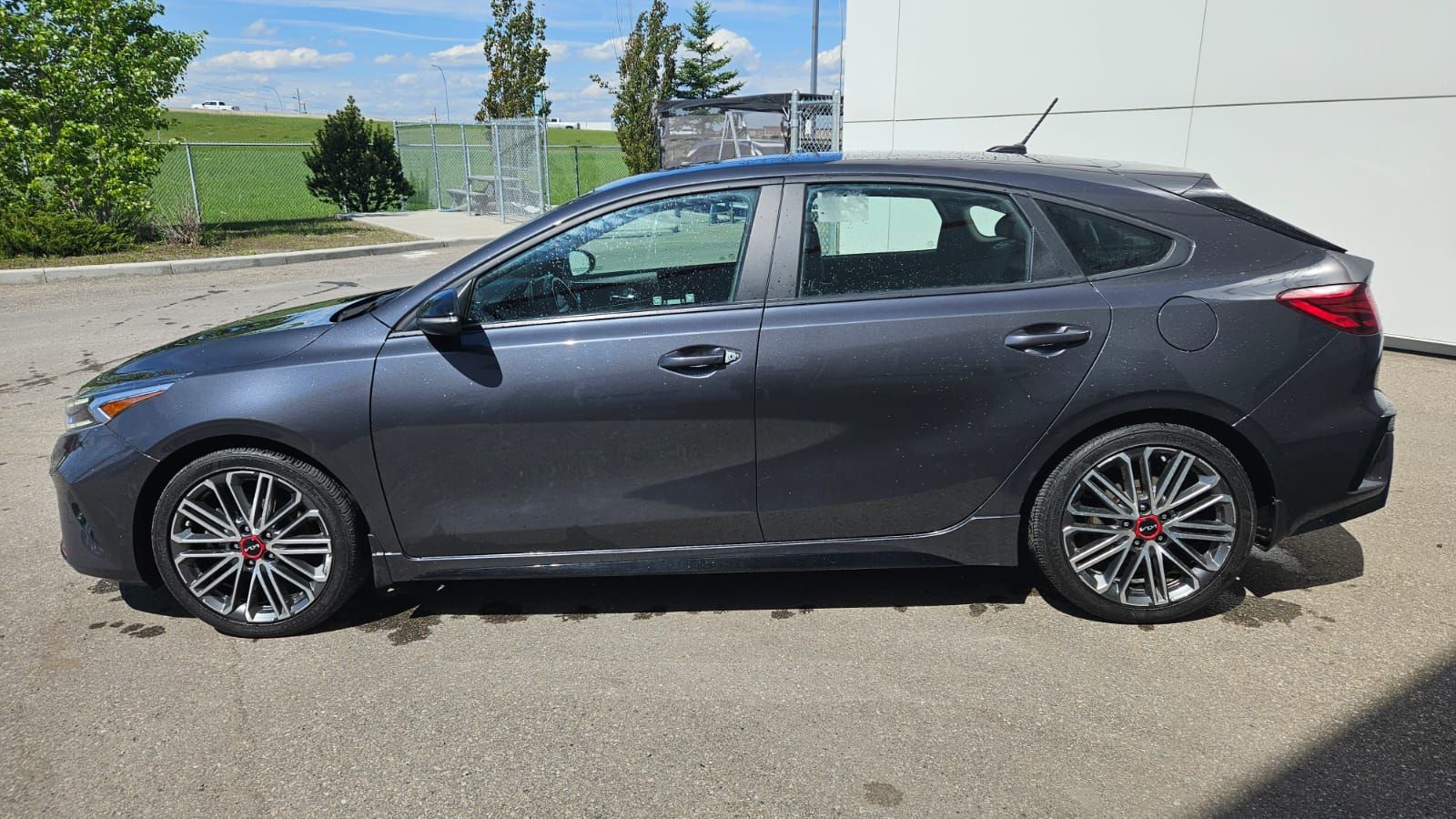 Kia FORTE 5  2023 à Calgary, Alberta