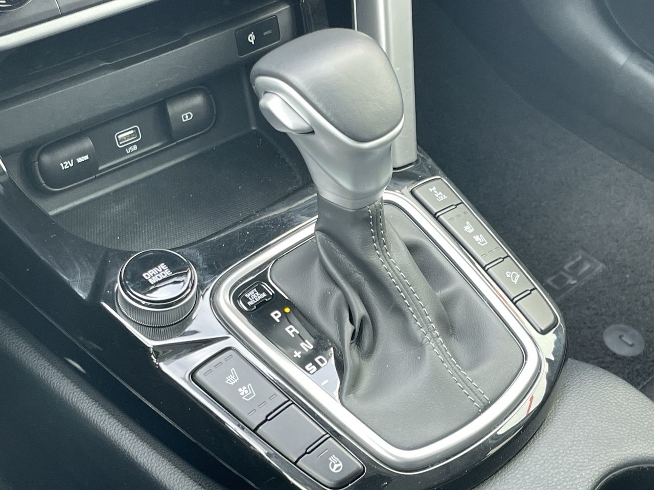 2023 Kia Seltos in Calgary, Alberta