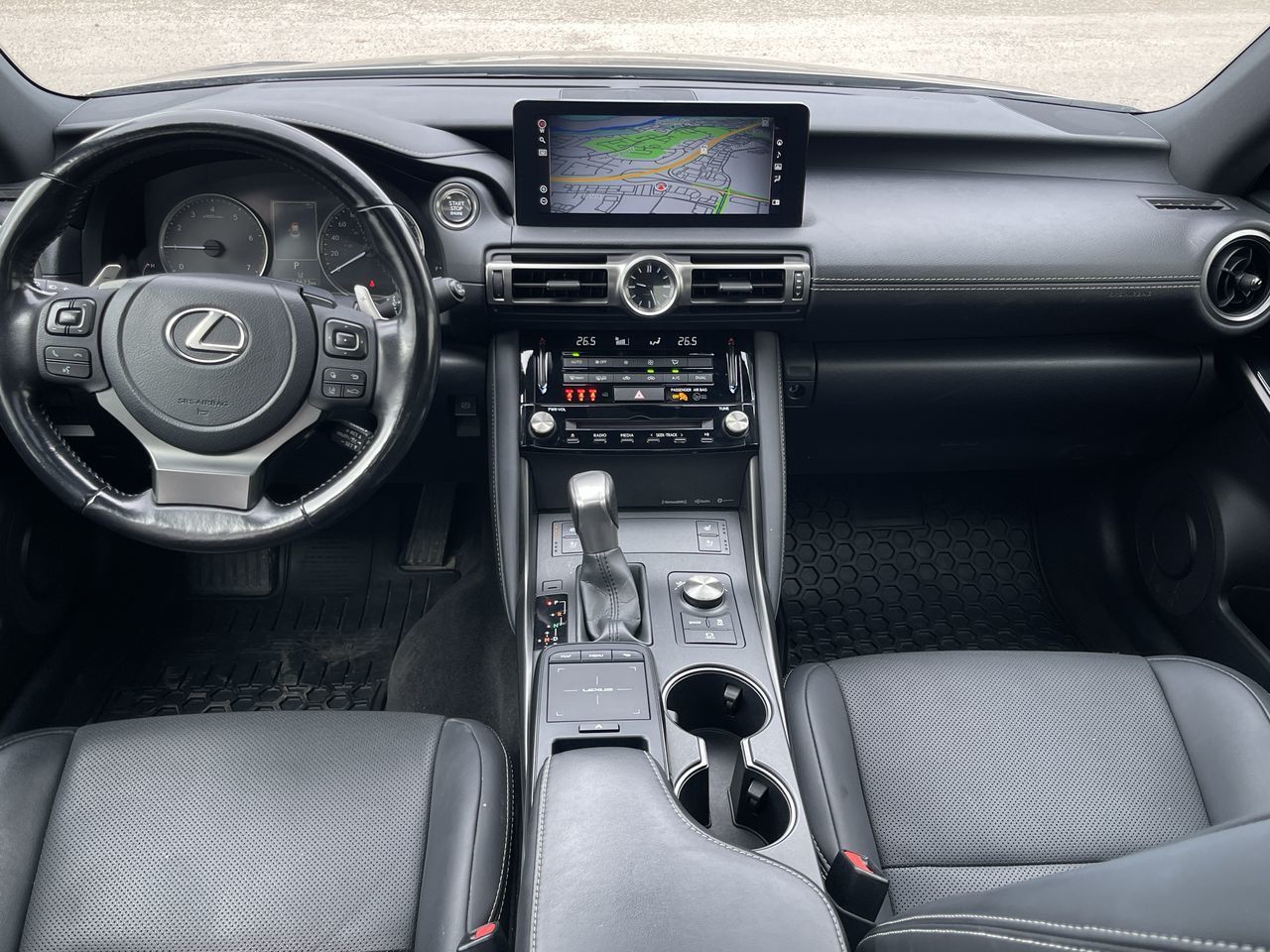 Lexus IS  2022 à Calgary, Alberta