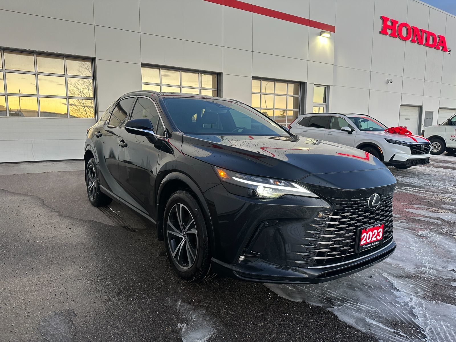 Lexus RXh  2023 à Calgary, Alberta