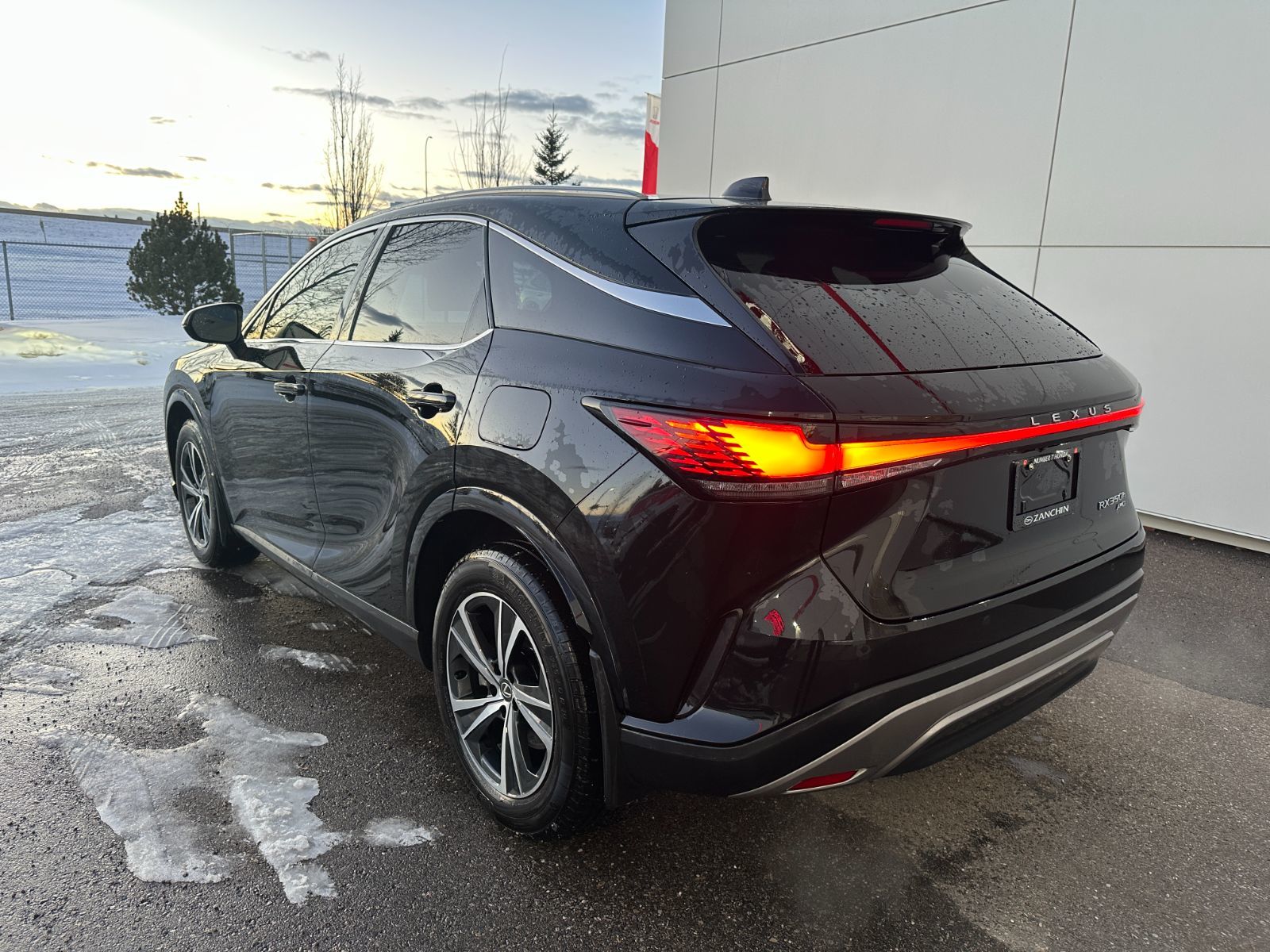 Lexus RXh  2023 à Calgary, Alberta