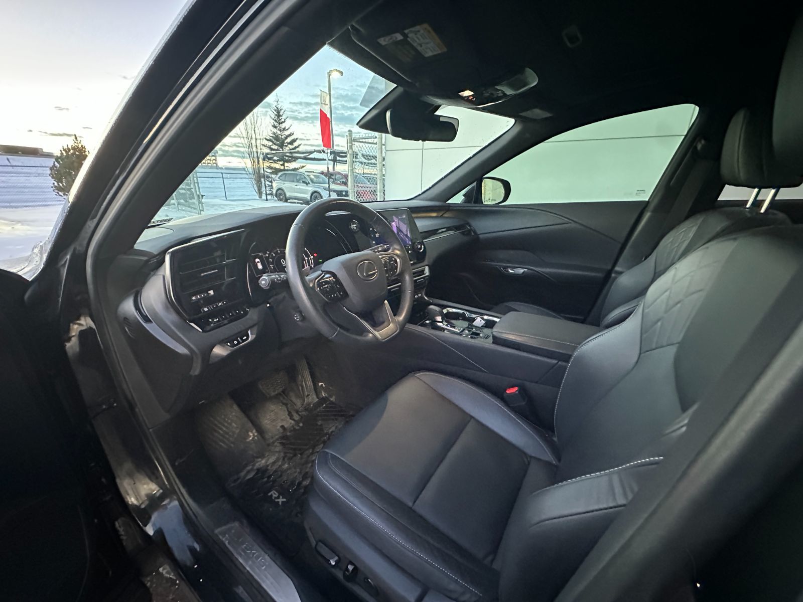 Lexus RXh  2023 à Calgary, Alberta