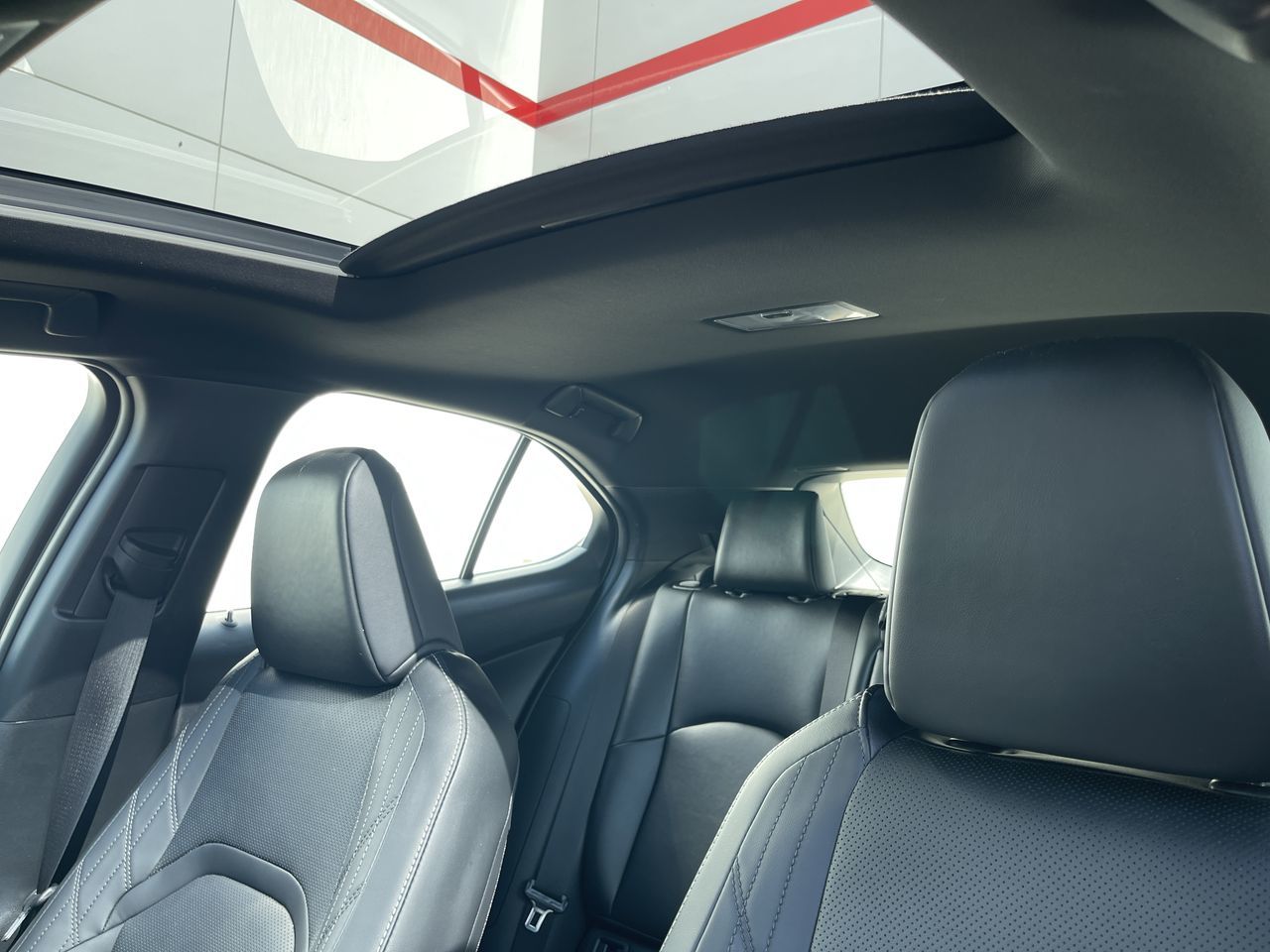 2025 Lexus UXh