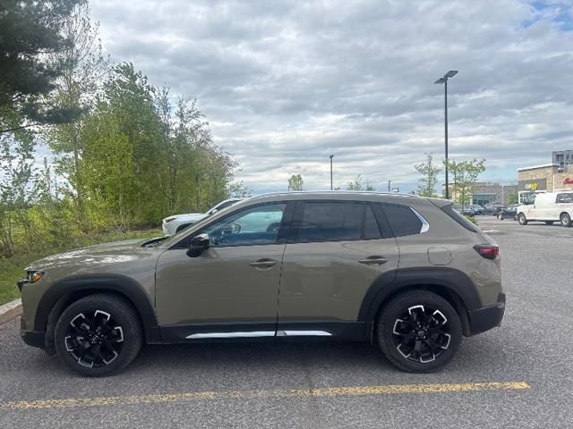 Mazda CX-50  2024 à Calgary, Alberta