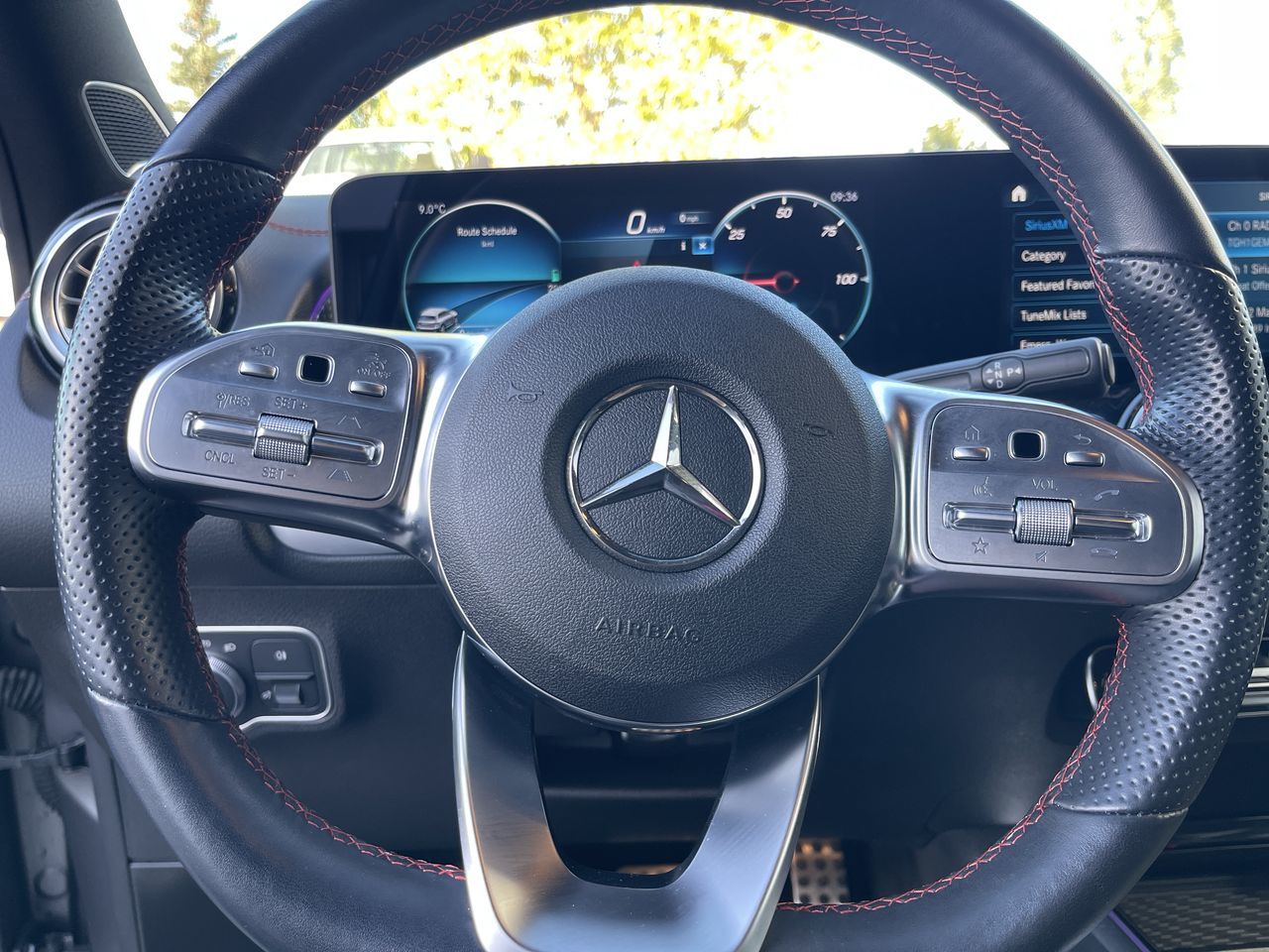 2023 Mercedes-Benz EQB350