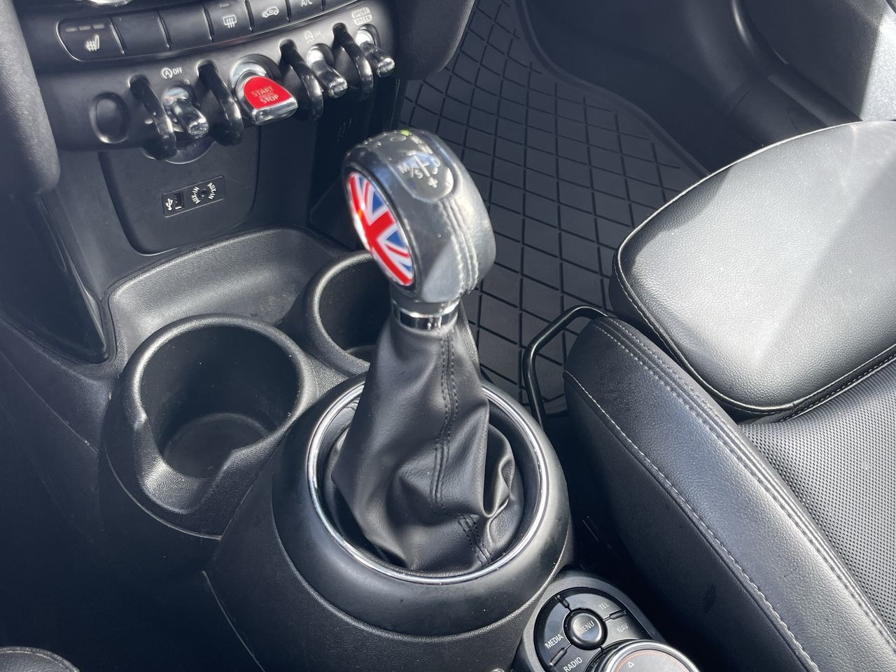 2018 MINI 3 Door in Calgary, Alberta