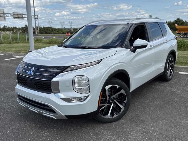 2023 Mitsubishi Outlander