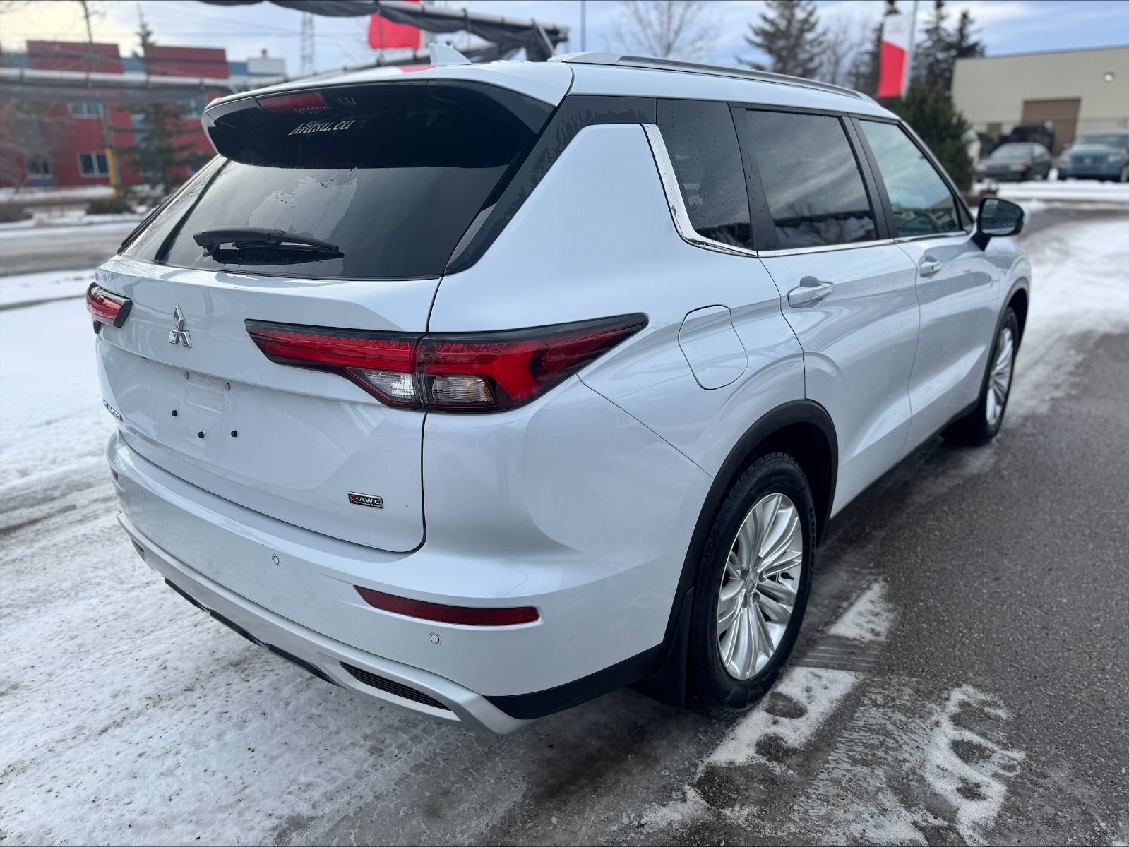 2024 Mitsubishi Outlander