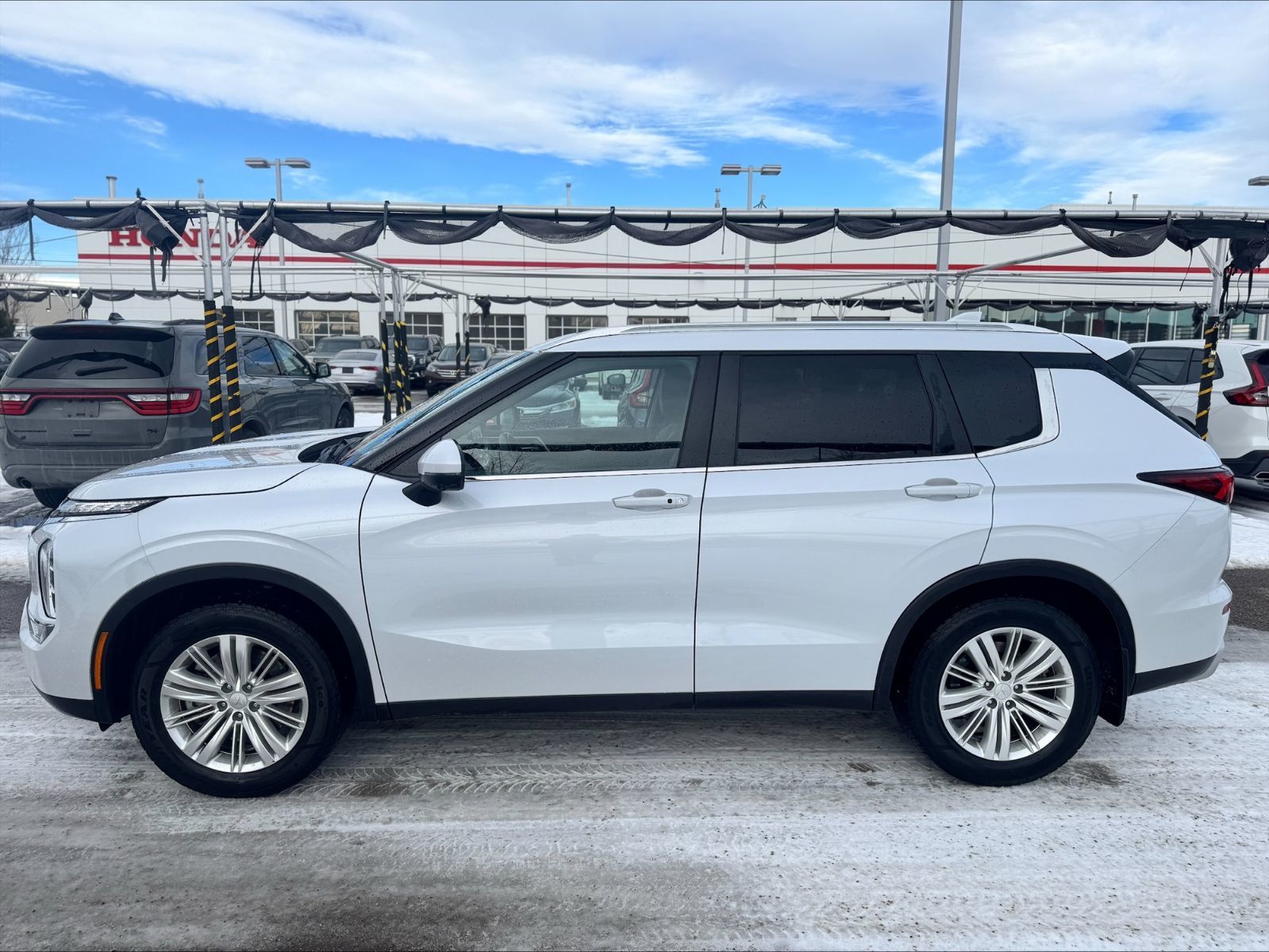 2024 Mitsubishi Outlander