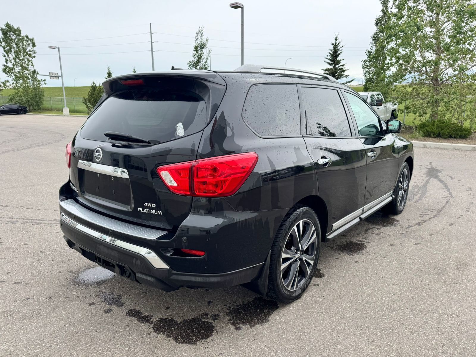 2017 Nissan Pathfinder in Calgary, Alberta