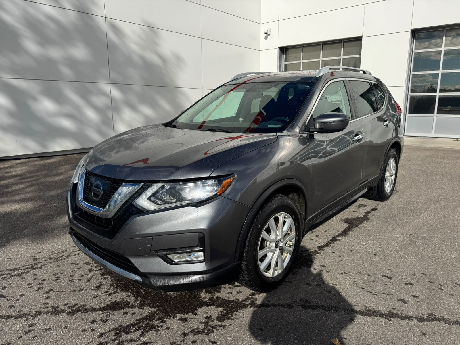 Nissan Rogue  2017 à Calgary, Alberta
