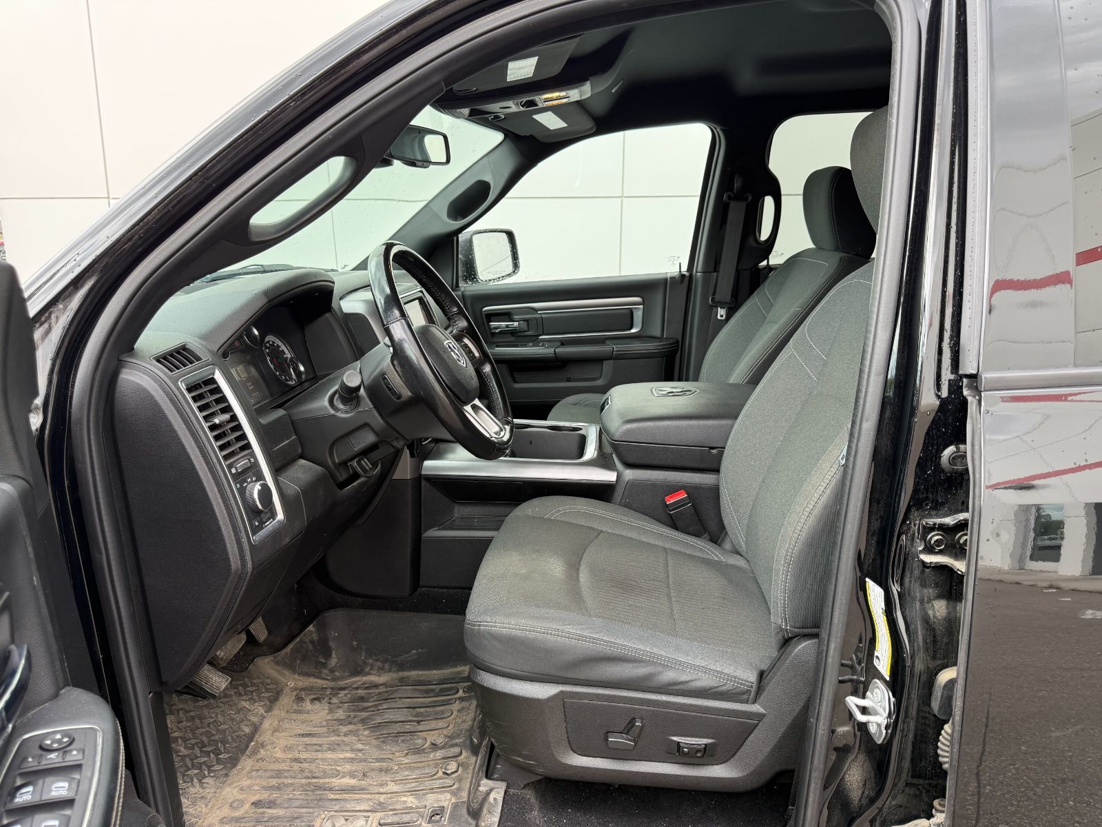 Ram 1500 Classic  2022 à Calgary, Alberta