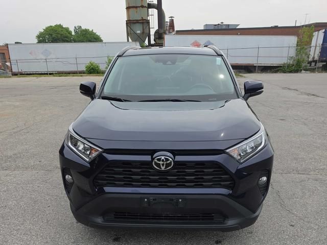 Toyota RAV4  2020 à Calgary, Alberta