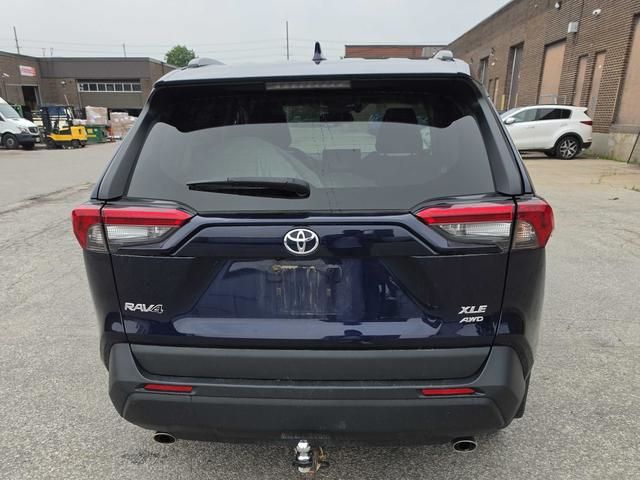 Toyota RAV4  2020 à Calgary, Alberta