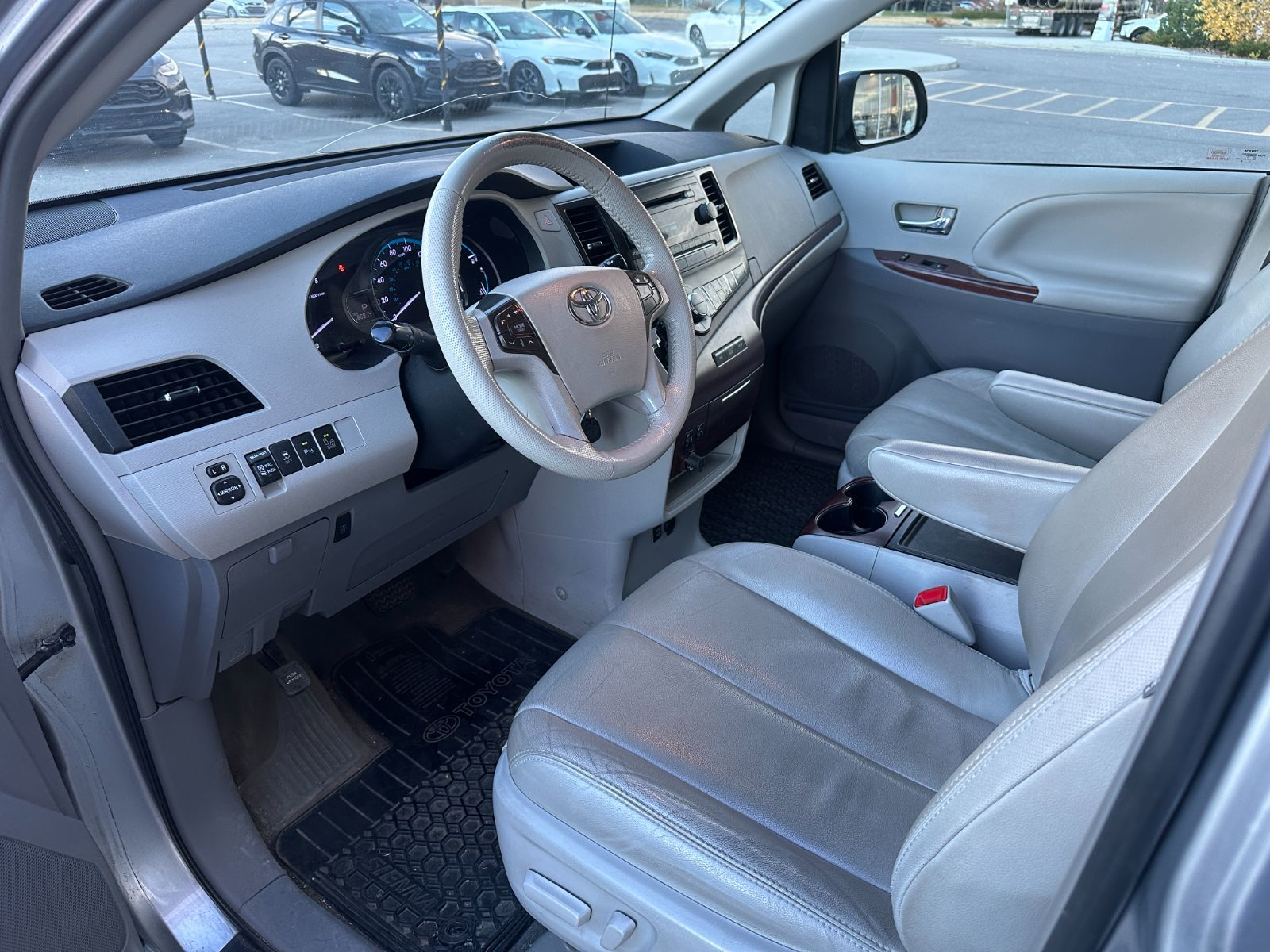 2014 Toyota Sienna